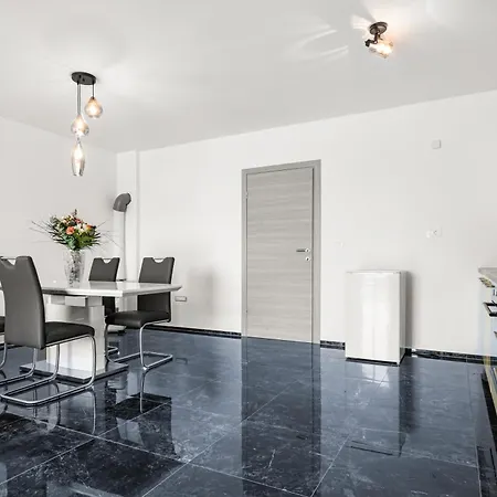 Apartment Viola Lovran