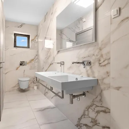 Viola Apartment